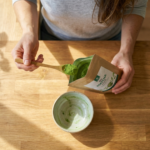 Bio Matcha Pulver - traditioneller Grüntee von VITALOVE