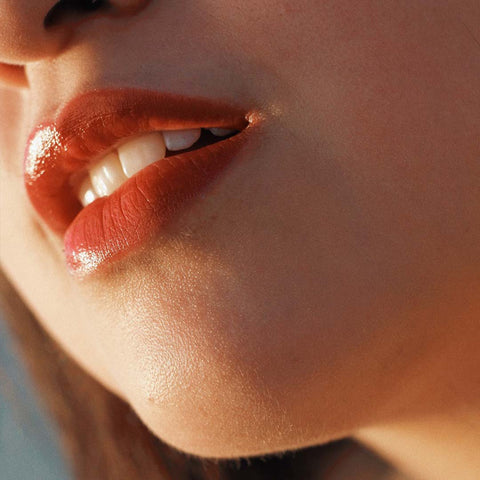Brillant à lèvres cosmétique naturel "Pearl Lustre Sienna" pour de belles lèvres soignées